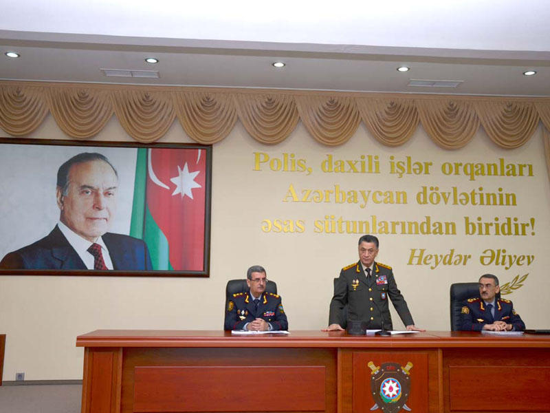 Ramil Usubov "uçastkovıy"ların işinə qiymət verdi