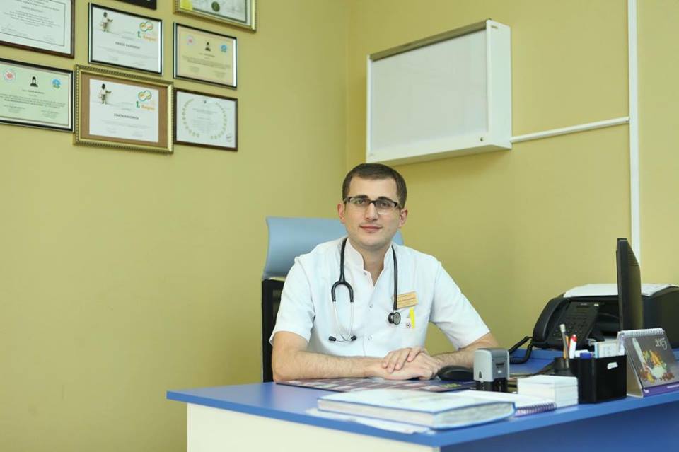 Erkin Rəhimov: "Doğuş üçün xəstəxana seçərkən Neonatologiya şöbəsinə diqqət yetirin"- MÜSAHİBƏ
