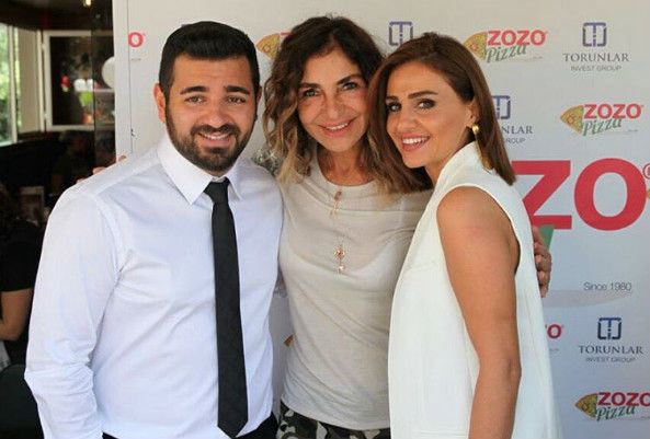 Azəri Günel yeni sevgilisi ilə birgə restoran açdı