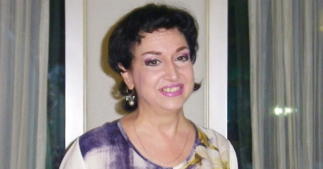 Əməkdar artist: ‘10 il ailəli oldum, boşandım və özümdən 12 yaş kiçik subay...’ –  VİDEO 