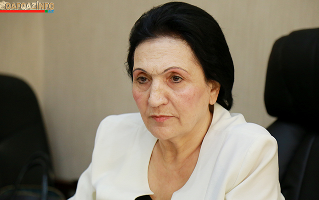 “Qızlarımız göbəyini açıb bayırda qoyurdu” – Yeni rektordan sərt sözlər