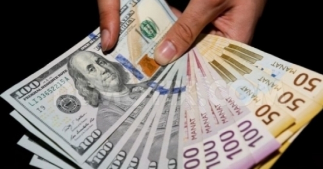 Dollar qıtlığı turistləri də çətin vəziyyətə salıb -  VİDEO
