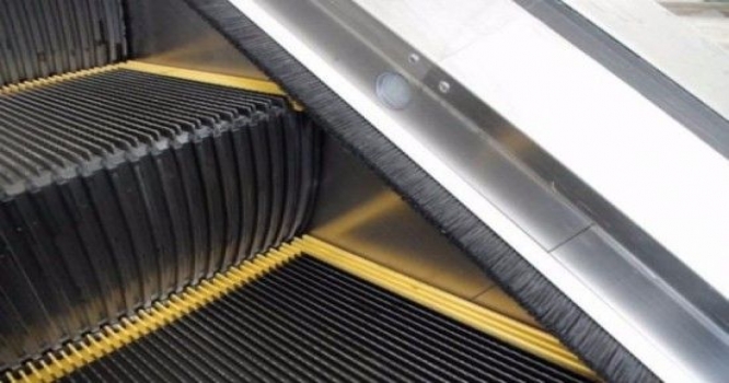 Metrodakı eskalatorların fırçaları nə işə yarayır? - 35 nəfər ölmüşdü və...