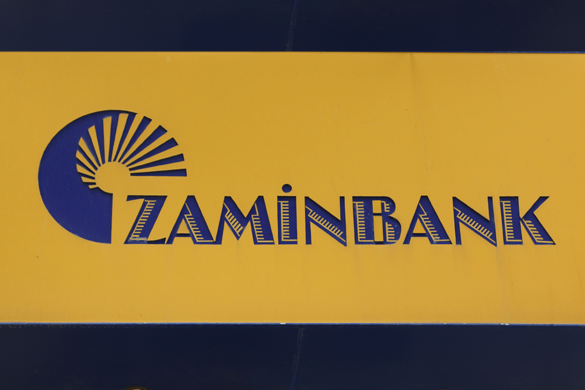 "Zaminbank"ın filial müdiri arvadına külli miqdarda kredit verib