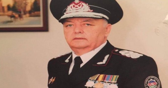 Akif Çovdarov ərizəsini geri götürdü