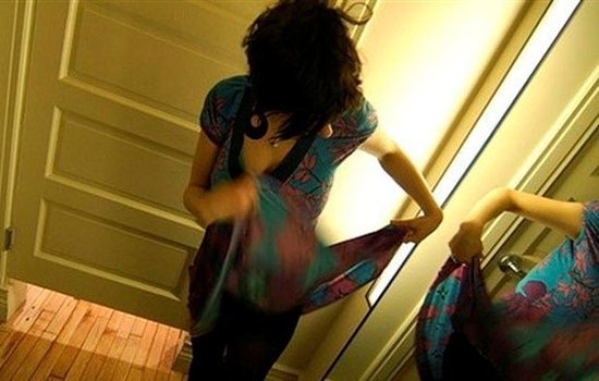 Bakıda mağazalarda geyinib-soyunma otağında qadınlarımız bu yolla izlənilir – ŞOK VİDEO