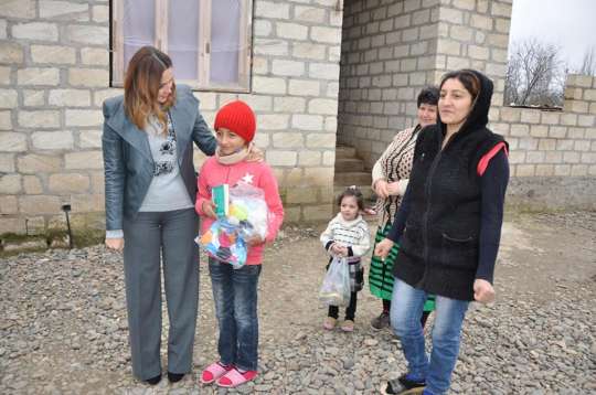 Millət vəkili Tovuzda kəndlərdə sakinlərlə görüşüb, qayğı və problemlərini dinləyib - FOTO