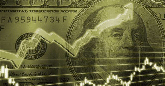 Hərracda dollar yeni rekorda imza atdı - 1,74-ü keçdi