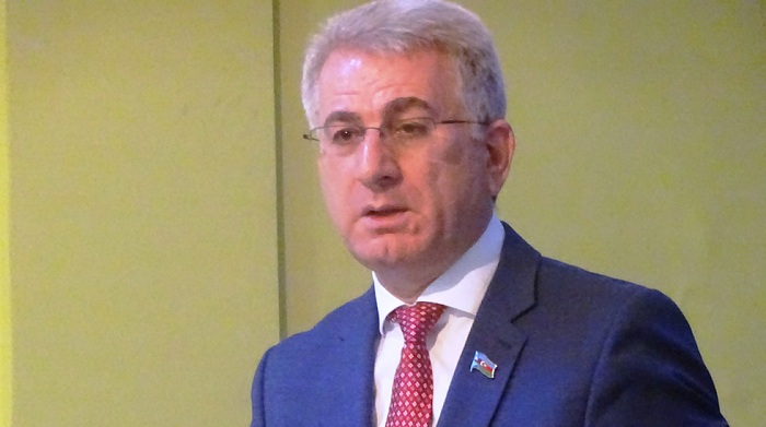 YAP-çı deputat sərt danışdı: "Yalandan deyirsiniz ki, iş yerləri açmışıq"