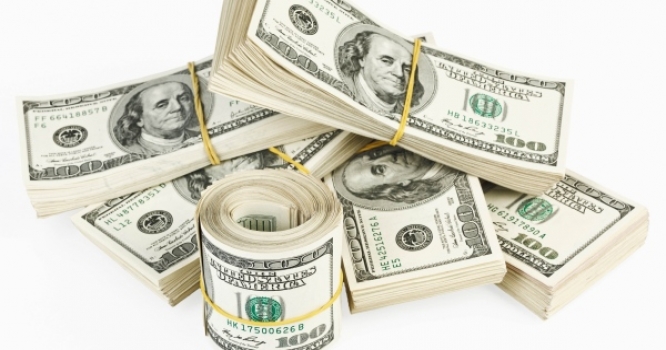 Dollar hərracda yeni rekord vurdu