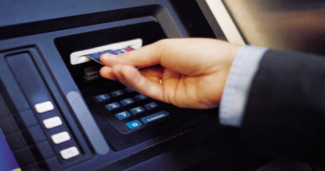 Bakıda bankomatdan oğurluq - 40 min manat