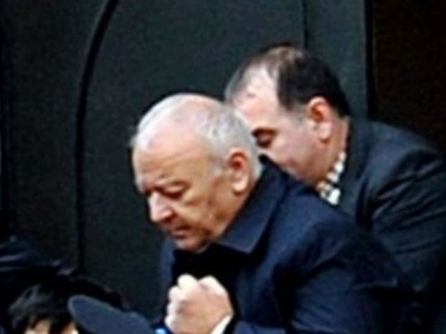 Akif Çovdarov 2 saatlıq məhkəmədə 5 dəqiqə iştirak edib