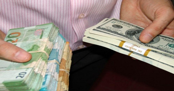 “Qara bazar”da dollar ucuzlaşdı - QİYMƏT