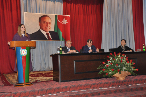 "Biz hamımız xalqın xidmətçiləriyik" - Qənirə Paşayeva