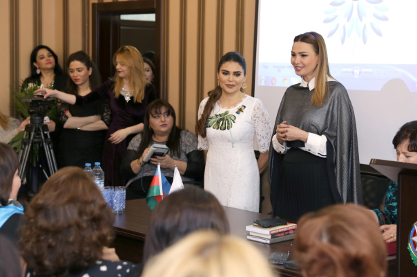 “Gender bərabərliyi məsələsinə diqqətimizi daha da artırmalıyıq" - Qənirə Paşayeva