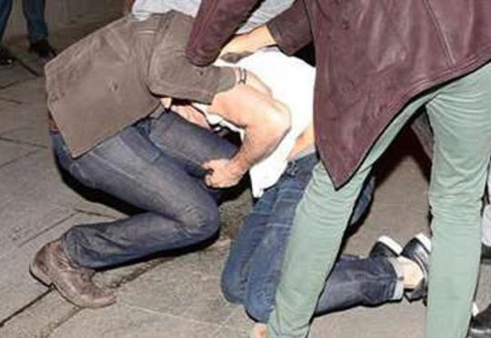 Bakıda ticarət mərkəzində kütləvi dava - Gənc oğlan bıçaqlandı