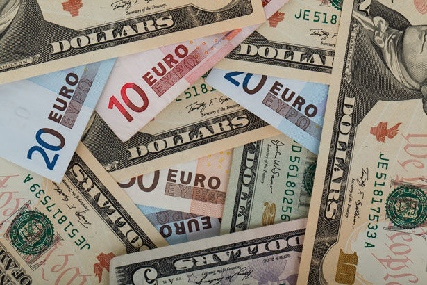 Sabah dollar 1,73 manatdan baha olacaq – MƏZƏNNƏ