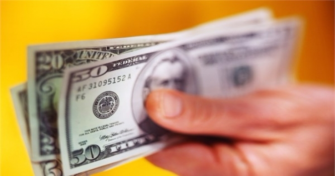"Qara bazar"da dollar neçəyədir?