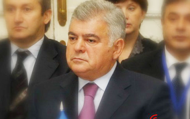 Ziya Məmmədov nazirliyi tərk etdi - Alqışlarla yola salınıb