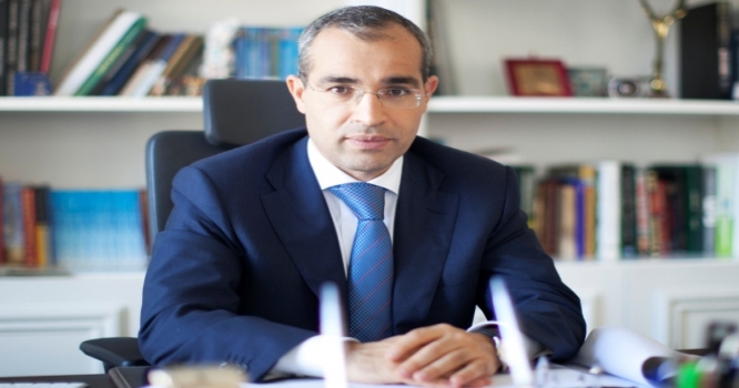 Mikayıl Cabbarov Təhsil Mərkəzinə yeni direktor təyin etdi