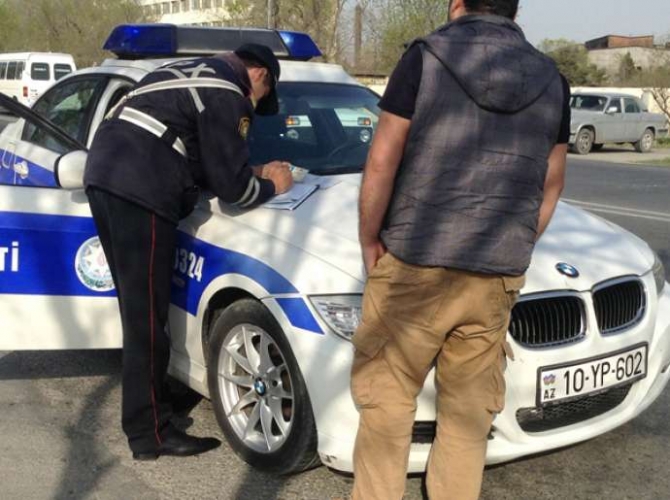  Yol polisi cərimədən xilas olmaq üçün sürücülərə mesaj göndərəcək - Yeni qayda