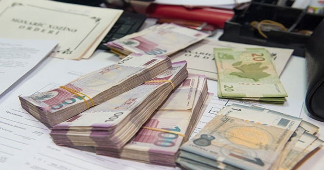 Manat həftəyə belə başladı - RƏSMİ