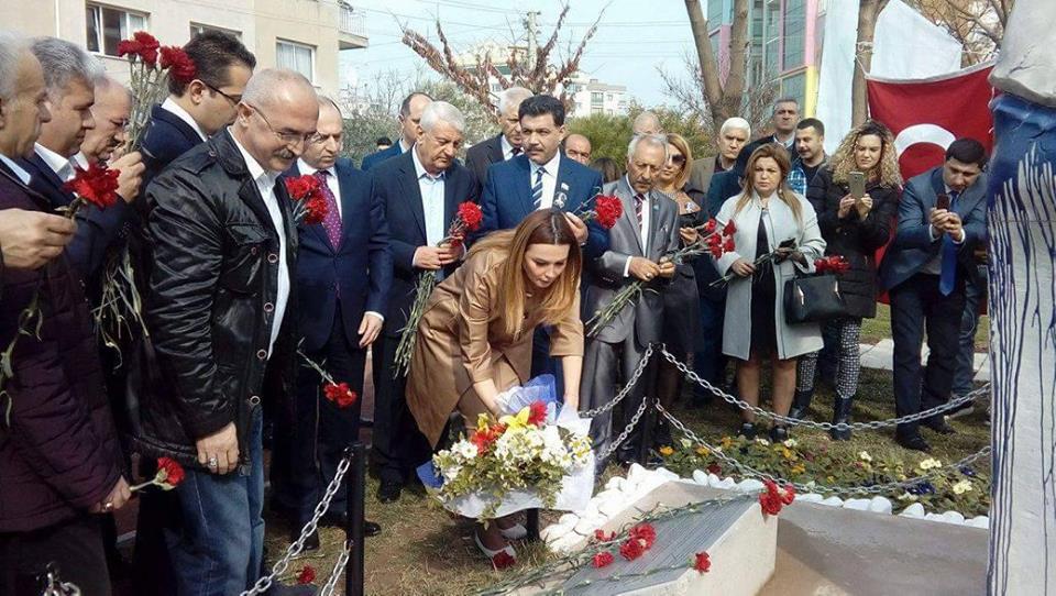 Bornovada Xocalı abidəsi ziyarət edildi