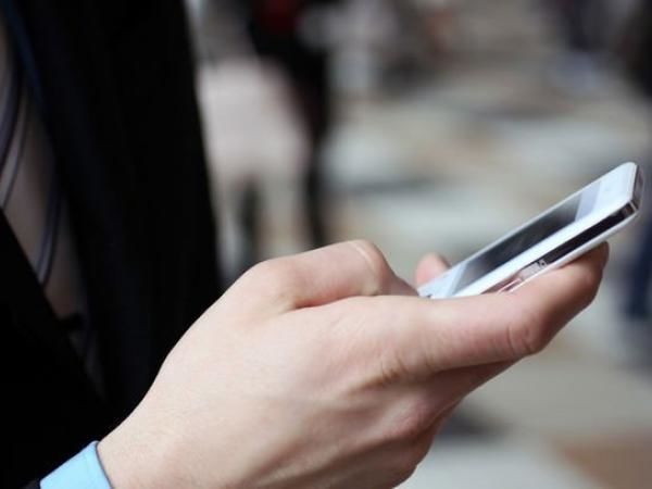 SMS-lərə cavab verməyən vətəndaş yüz manat cərimə olunacaq