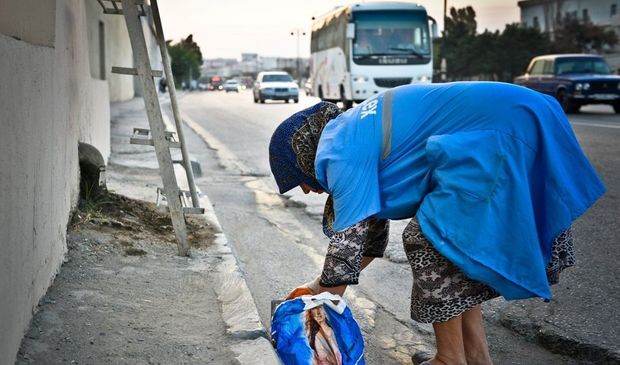 "Sabiq deputat mənim adıma bankdan kredit götürüb" - Süpürgəçi