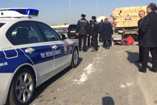 DJ Tural dəhşətli qəzaya görə yol polisini ittiham etdi: "Bunu onlardan başqa hamı görürdü" - VİDEO