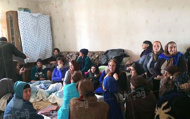 Toyuna 20 gün qalmış ölən Rozanın evindən reportaj Nişanlısı cənazəni daşıdı...