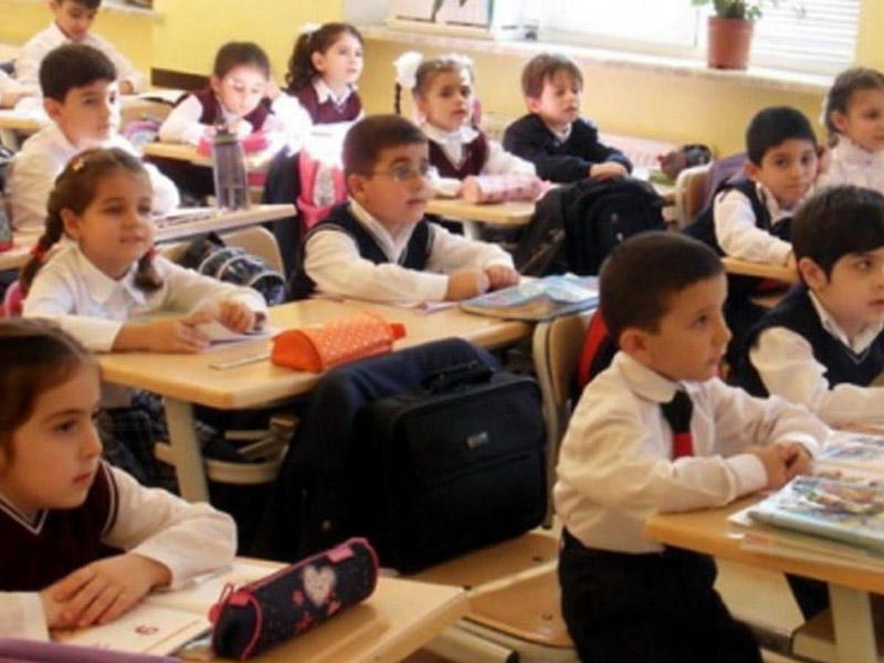 "İbtidai siniflərdə ev tapşırığı verilməməlidir" - Nazirlik