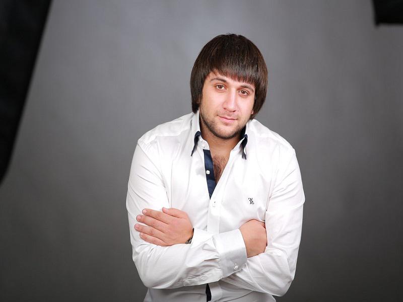 Azərbaycanlı müğənninin konsertində ATIŞMA