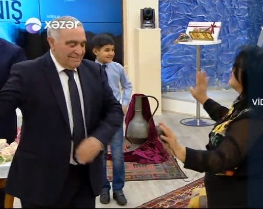 Xoşqədəm atasını canlı efirə çağırdı və yubileyini belə təbrik etdi - VİDEO 
