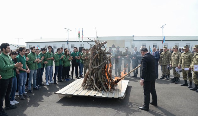 Tərtərdə könüllülər ilə əsgərlərin görüşü keçirildi