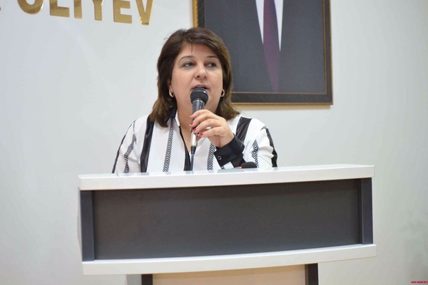 Müəllimələrin adına kredit götürüb ödəməyən məktəb direktoru ilə bağlı son QƏRAR