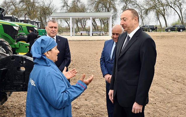 “Kim işləmək istəyirsə, gəlsin...” - İlham Əliyevlə fermerin dialoqu