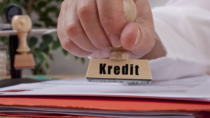 Kredit borcu olanlara pis xəbər: əmlakları əllərindən alınır