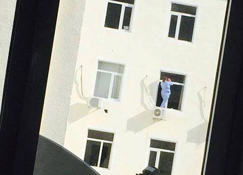 Azərbaycan Dillər Universitetində xadimə qadın ölümlə üz-üzə qaldı - FOTOFAKT