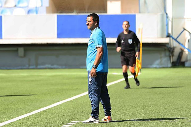 Bakıda baş məşqçisini təhqir edən futbolçu komandadan qovulub