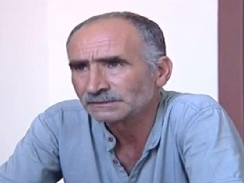 15 yaşlı qızını öldürən ata məhkəmə qarşısında