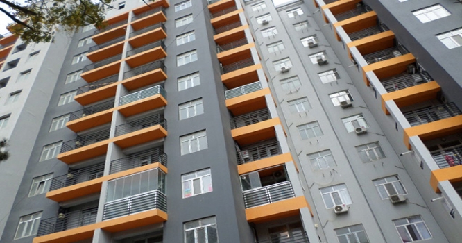 Azərbaycanda ata və oğul bir-birini məhkəməyə verdi