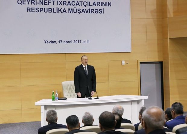 "Silah ticarəti Azərbaycana böyük həcmdə valyuta gətirir" - Prezident