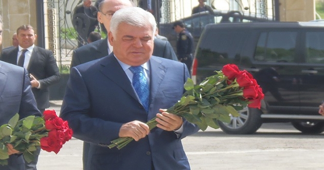 Ziya Məmmədov bütün əmlakını satışa çıxarır