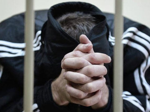 Atasını ürəyindən bıçaqlayan gənc zindana yox, dipanserə göndərildi