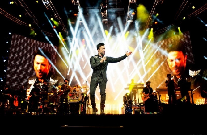 Tarkan “Formula 1”ə görə Bakıya gəlir - konsert verəcək