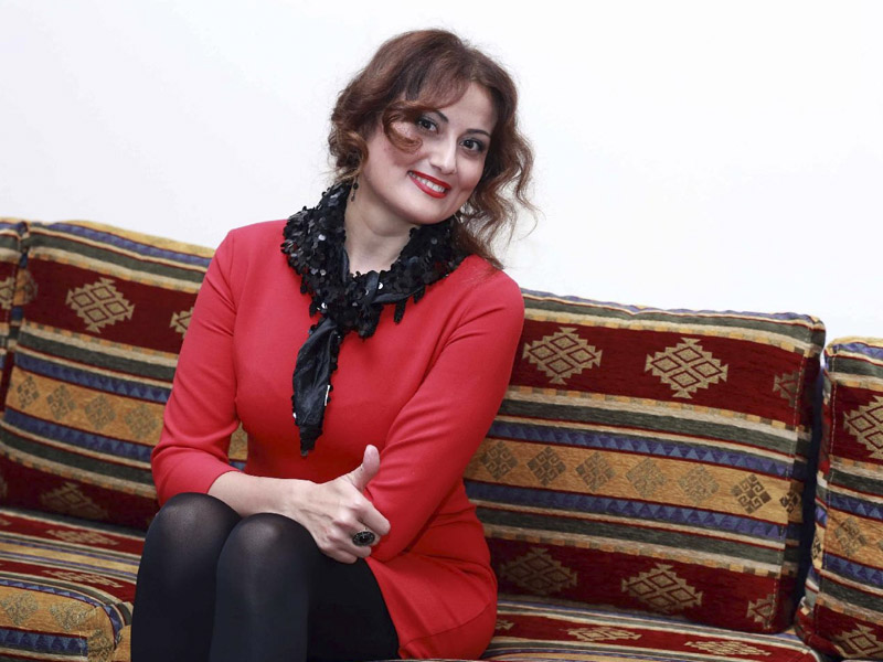 İTV-nin aparıcısı Mədəniyyət televiziyasını oğurluqda ittiham etdi