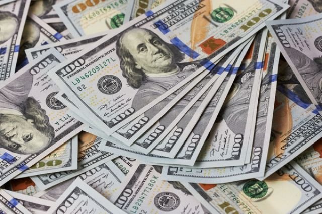 Dollar bu gün neçəyədir?