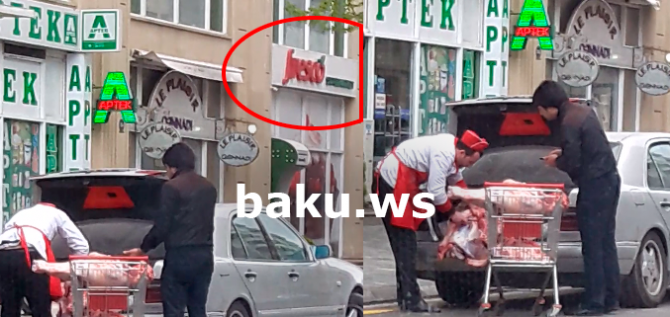 Bakıda "Fresco" supermarketinin qarşısında iyrənc mənzərə - VİDEO