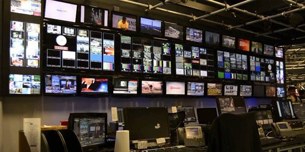 Azərbaycanda yayımlanan xarici telekanallarda reklamlar qadağan olunur